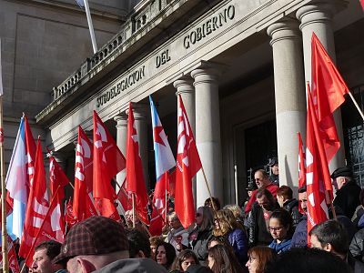 17-01-11 IndultoCarlosSerafinSubdelegacionPontevedra19.JPG
